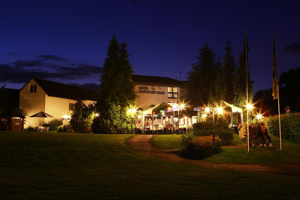 Parkhotel Goldlinde Bodenwerder Esterno foto
