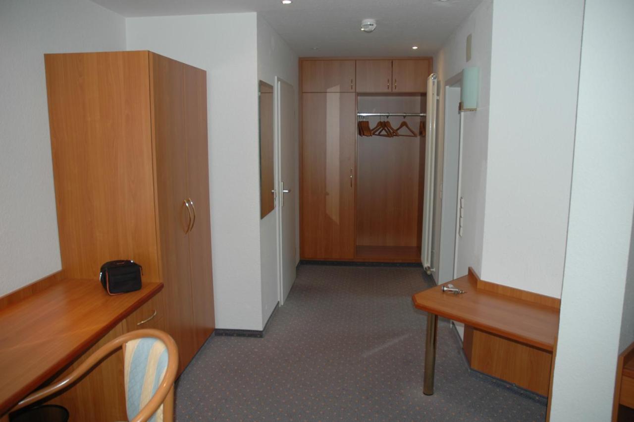 Parkhotel Goldlinde Bodenwerder Esterno foto